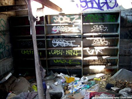 Artconcept___Urbex_copyright_2009__18_